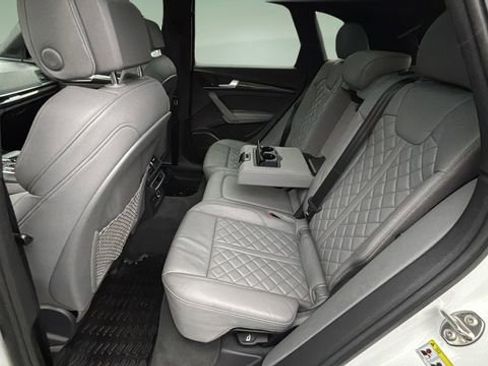 Used 2020 Audi SQ5 Prestige w/ Prestige Package image 20