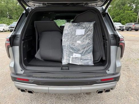 New 2026 Chevrolet Traverse LT w/ Driver Confidence Package image 36