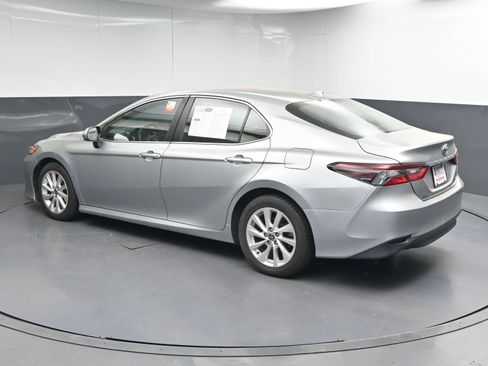 Certified 2021 Toyota Camry LE image 6