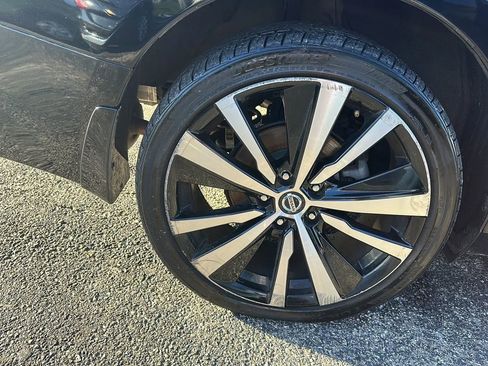 Used 2020 Nissan Altima 2.5 SR w/ Premium Package image 5