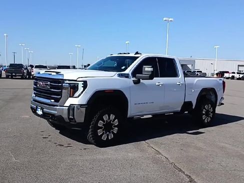 Certified 2024 GMC Sierra 2500 SLE w/ SLE Convenience Package image 4