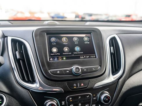 Used 2022 Chevrolet Equinox LT image 29