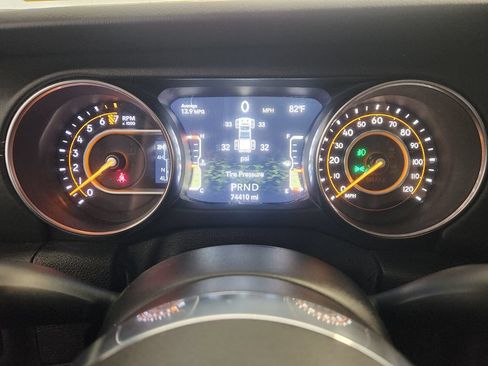 Used 2020 Jeep Gladiator Overland AWD/4WD image 15