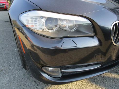 Used 2011 BMW 528i Sedan image 6