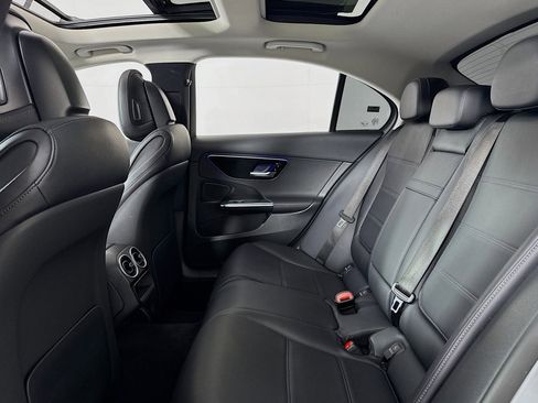 Used 2022 Mercedes-Benz C 300 Sedan image 8