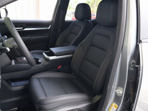 New 2025 GMC Terrain Elevation w/ Elevation Premium Package image 11