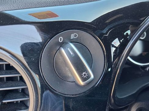 Used 2019 Volkswagen Beetle 2.0T S FWD image 22