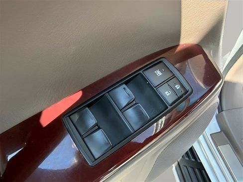 Used 2018 Lexus GX 460 Premium w/ Premium Package AWD/4WD image 22