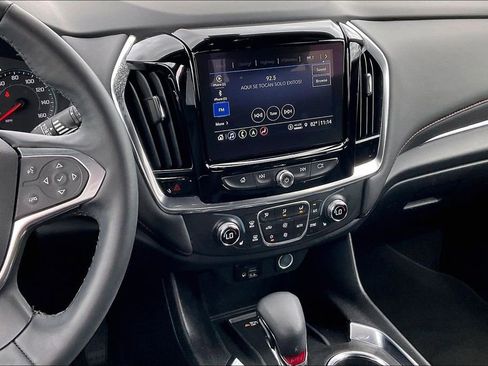 Used 2023 Chevrolet Traverse RS FWD image 9