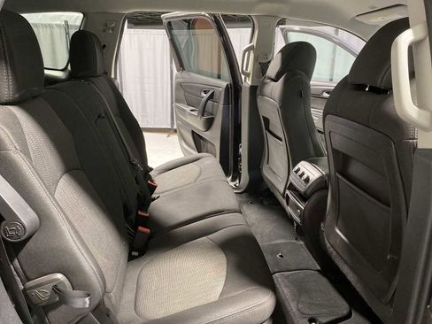 Used 2016 Chevrolet Traverse LT w/ Style and Technology Package image 13