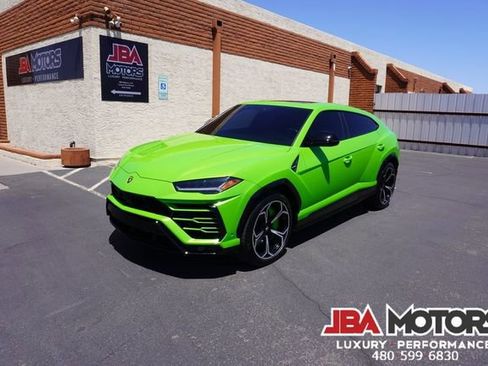 Used 2021 Lamborghini Urus AWD/4WD image 18
