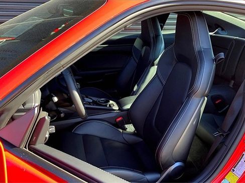 Used 2024 Porsche 911 Carrera GTS image 5