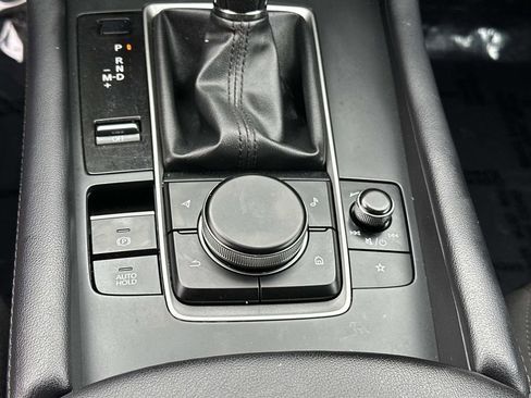Certified 2022 MAZDA MAZDA3 s FWD image 18