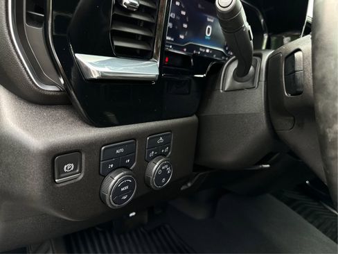 Certified 2024 Chevrolet Silverado 1500 LT AWD/4WD image 19