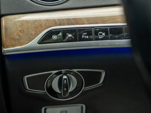 Used 2014 Mercedes-Benz S 63 AMG 4MATIC Sedan image 31