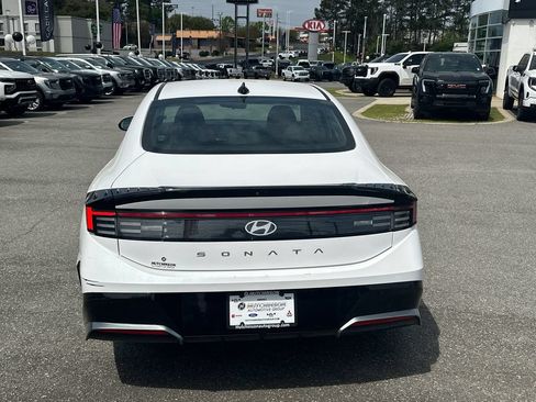 Used 2025 Hyundai Sonata SEL FWD image 6