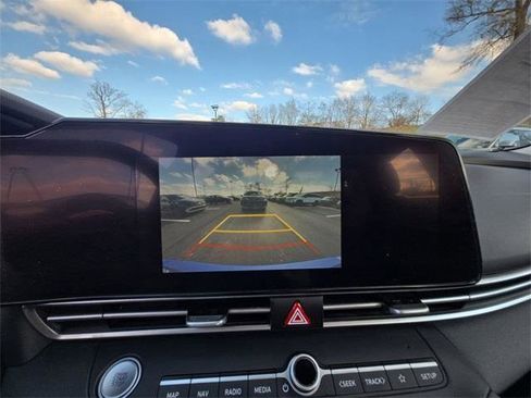 Certified 2023 Hyundai Elantra SEL w/ Convenience Package image 25