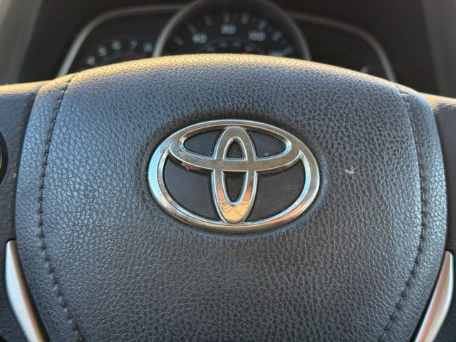 Used 2014 Toyota RAV4 LE AWD/4WD image 21