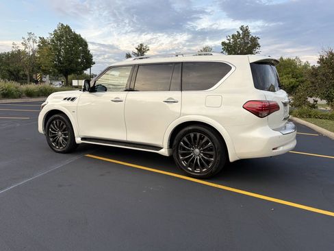 Used 2017 INFINITI QX80 4WD w/ Driver Assistance Package image 15