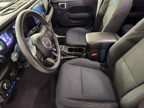 Used 2024 Jeep Wrangler Unlimited Rubicon 4xe AWD/4WD image 13