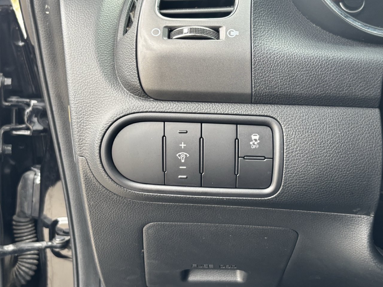Used 2017 Kia Forte LX FWD image 30