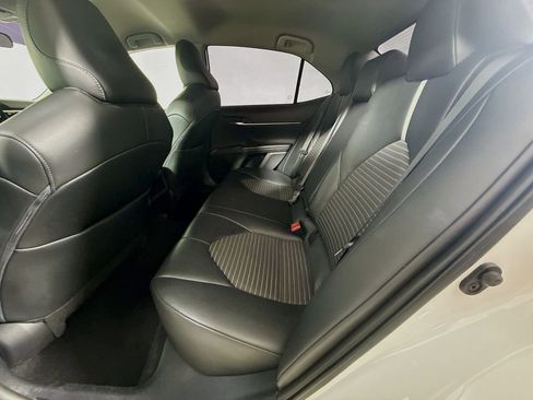 Used 2022 Toyota Camry SE image 22