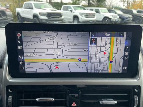 Used 2023 Lexus GX 460 Premium image 24