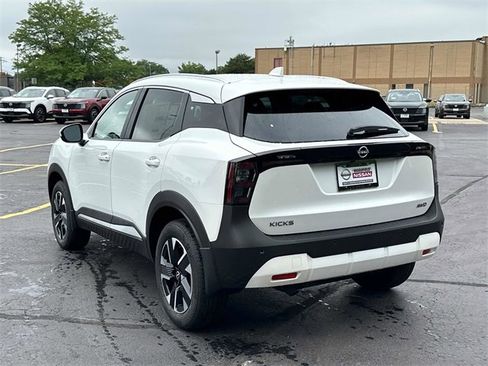 New 2025 Nissan Kicks SV w/ SV Premium Package image 6