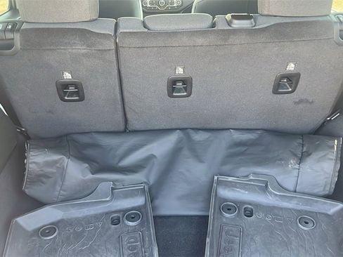 Used 2024 Jeep Wrangler Sport S image 37