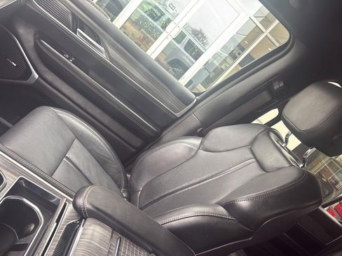 Used 2024 Jeep Wagoneer L Series II w/ Flexible Seating Group image 26