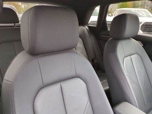 Used 2025 Audi Q3 2.0T Premium image 7