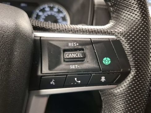 Used 2023 Mitsubishi Outlander SE FWD image 21