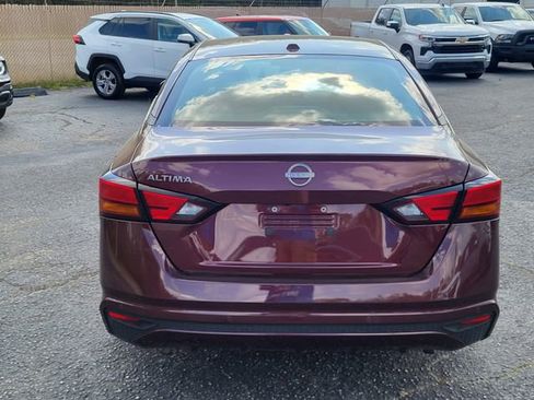 Used 2025 Nissan Altima 2.5 SV image 3