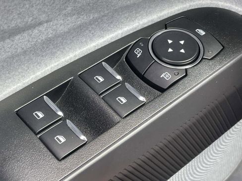 New 2025 Ford Maverick XLT w/ XLT Luxury Package FWD image 27