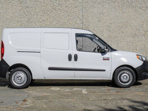 Used 2017 RAM ProMaster City Tradesman image 8