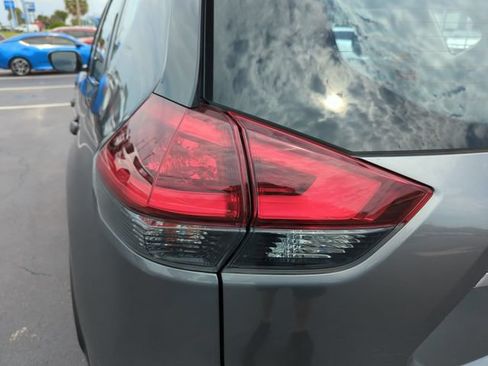 Certified 2020 Nissan Rogue S FWD image 18