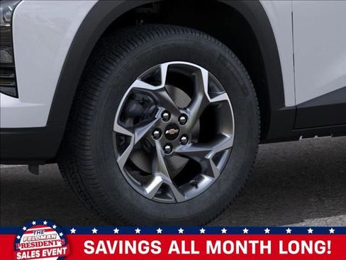 New 2026 Chevrolet Trax LT image 9