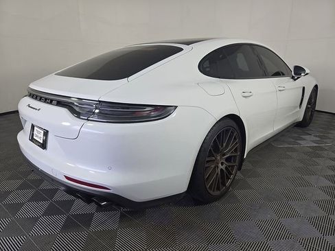 Used 2022 Porsche Panamera 4 Platinum Edition AWD/4WD image 5