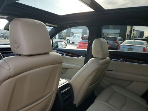 Certified 2019 Cadillac XT5 Luxury w/ Trailering Package image 11