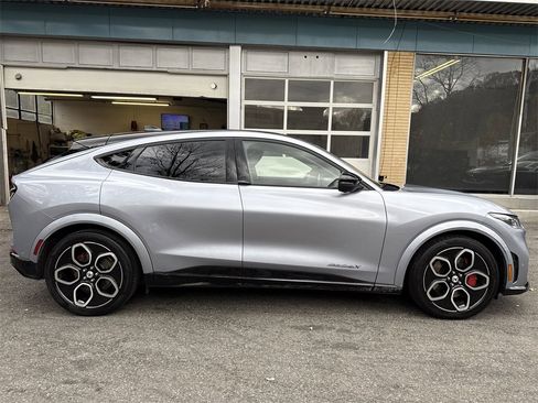 Used 2022 Ford Mustang Mach-E GT image 3