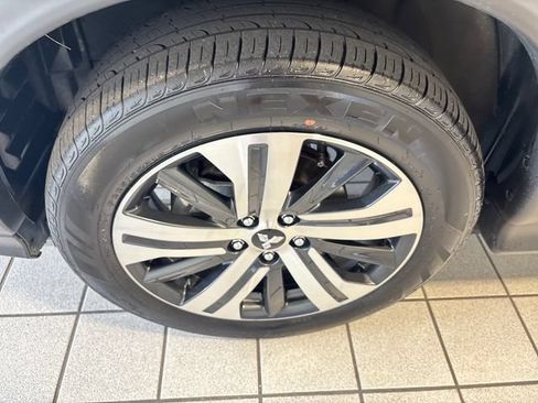 Used 2025 Mitsubishi Outlander Sport AWD image 5