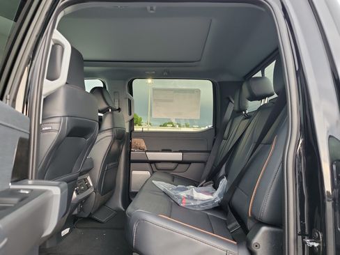 New 2026 Ford F450 Lariat w/ Lariat Ultimate Package AWD/4WD image 10