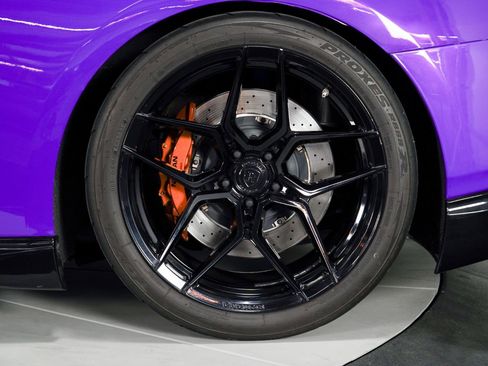 Used 2014 Nissan GT-R Premium image 14