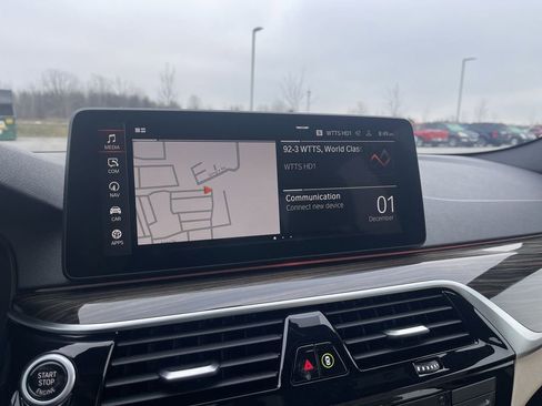 Used 2022 BMW 540i xDrive w/ Convenience Package image 25