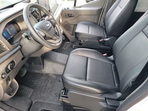 New 2026 Ford Transit 250 148 Medium Roof w/ Load Area Protection Package image 7
