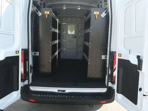 New 2026 Ford Transit 250 148 High Roof AWD image 8