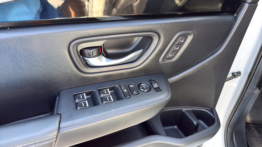 Used 2024 Honda Pilot EX-L image 11