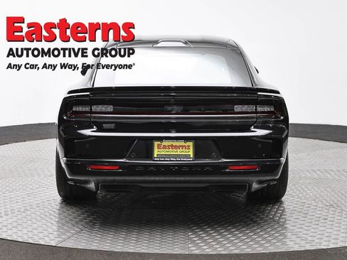 Used 2025 Dodge Charger R/T Scat Pack w/ Track Pack image 6