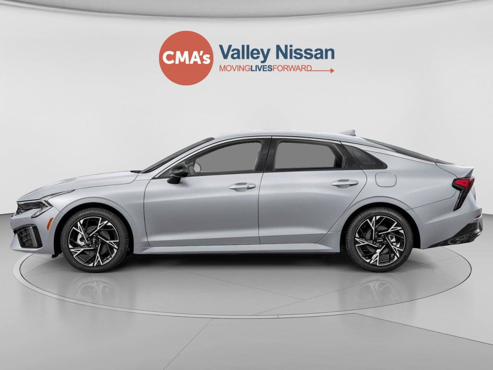 Used 2025 Kia K5 GT-Line w/ GT-Line Premium Package FWD image 2