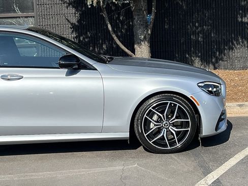Used 2022 Mercedes-Benz E 350 Sedan image 20